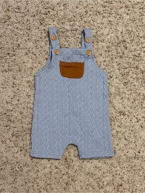 Baby Blue Ribbed Knitted Overalls Onesie w/ Adjustable Straps. Size 12-18m. NWT!